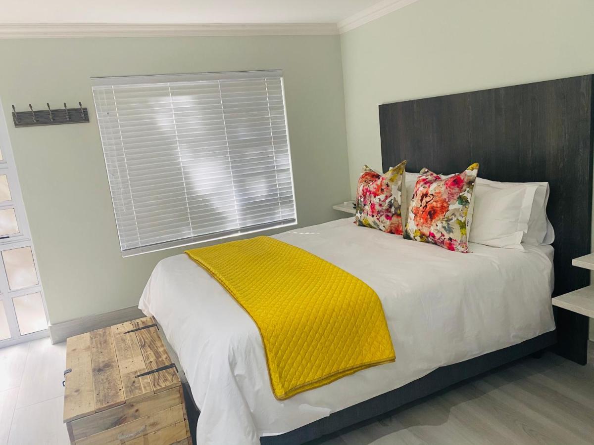 Impa-Lala Country Estate Bed and Breakfast Bloemfontein Buitenkant foto